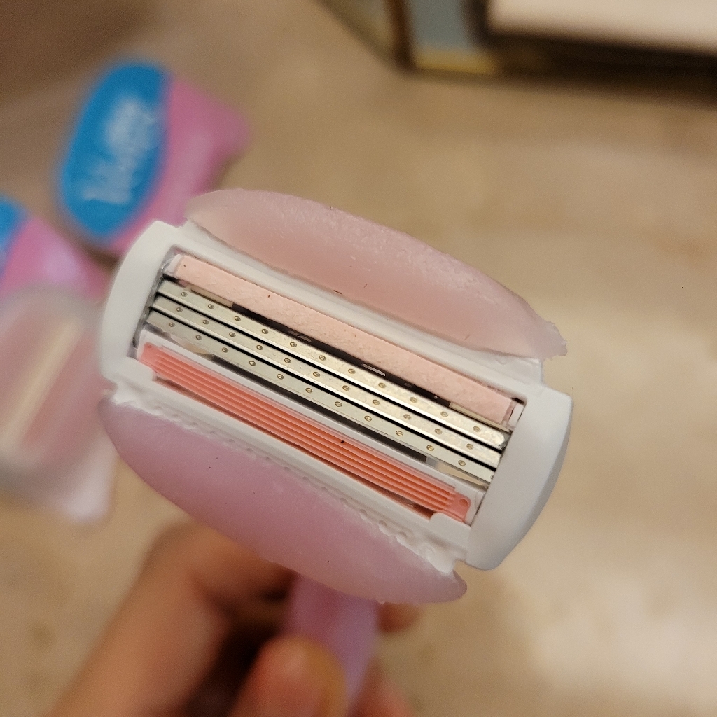 질레트 비너스 컴포트 글라이드 화이트티 면도날