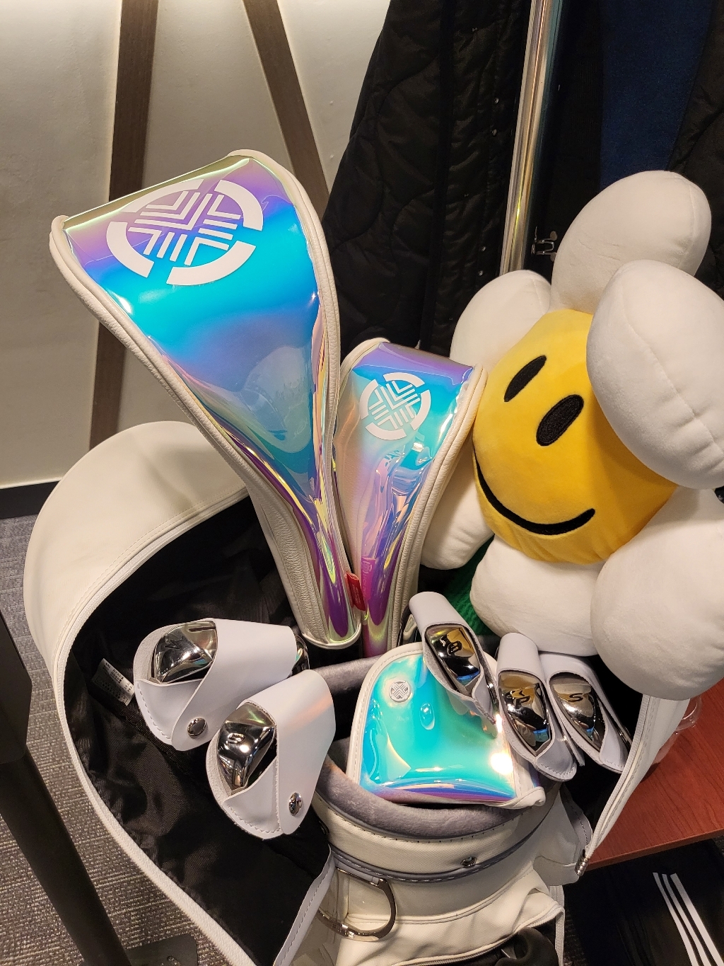 테크스킨 홀로그램 우드 유틸커버