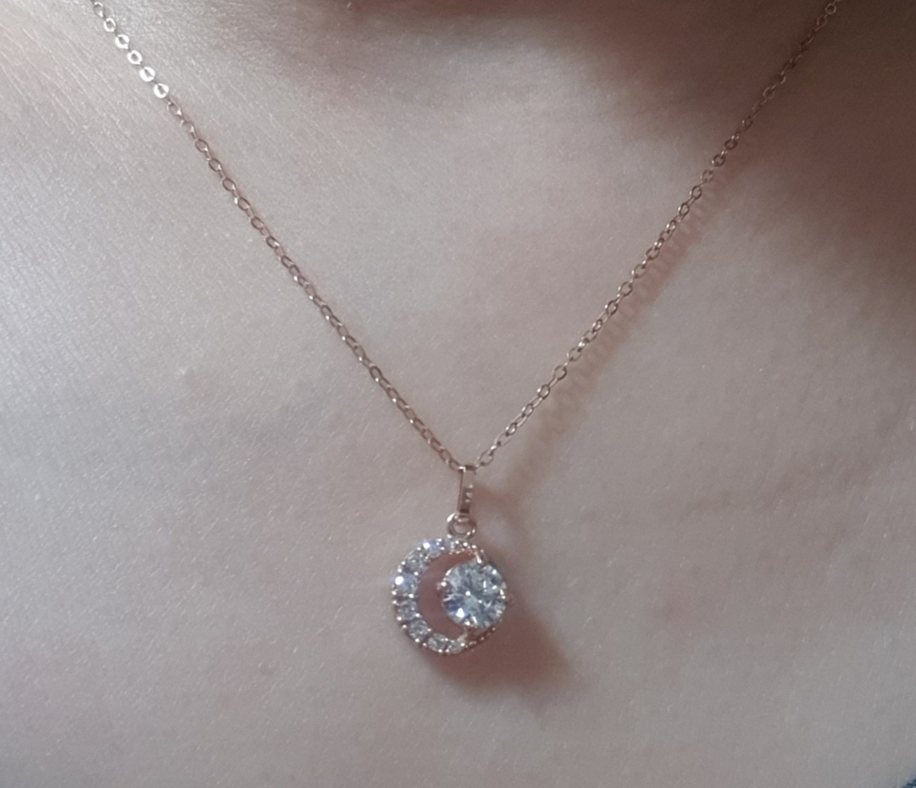 주리에떼 14K 18K 목걸이 데일리 심플 골드 여자 초승달 금목걸이 루나 기념일 선물