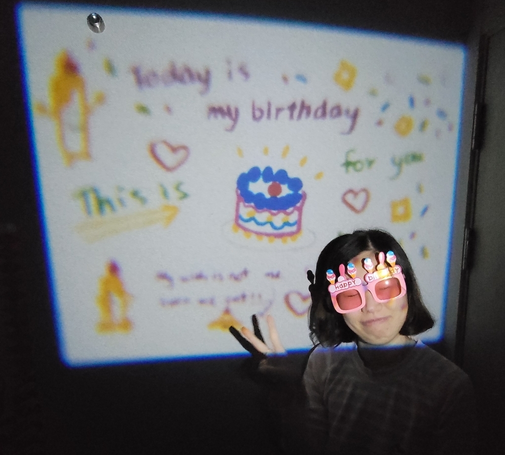 프랑온드 홈파티 생일 프로젝터 감성 파티용품 미니빔 베이지 투데이마이버스데이