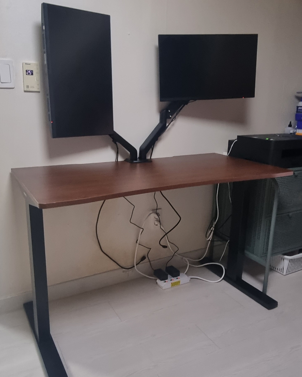 제닉스 ARENA-T DESK 1200 컴퓨터 게이밍책상 리뷰 후기