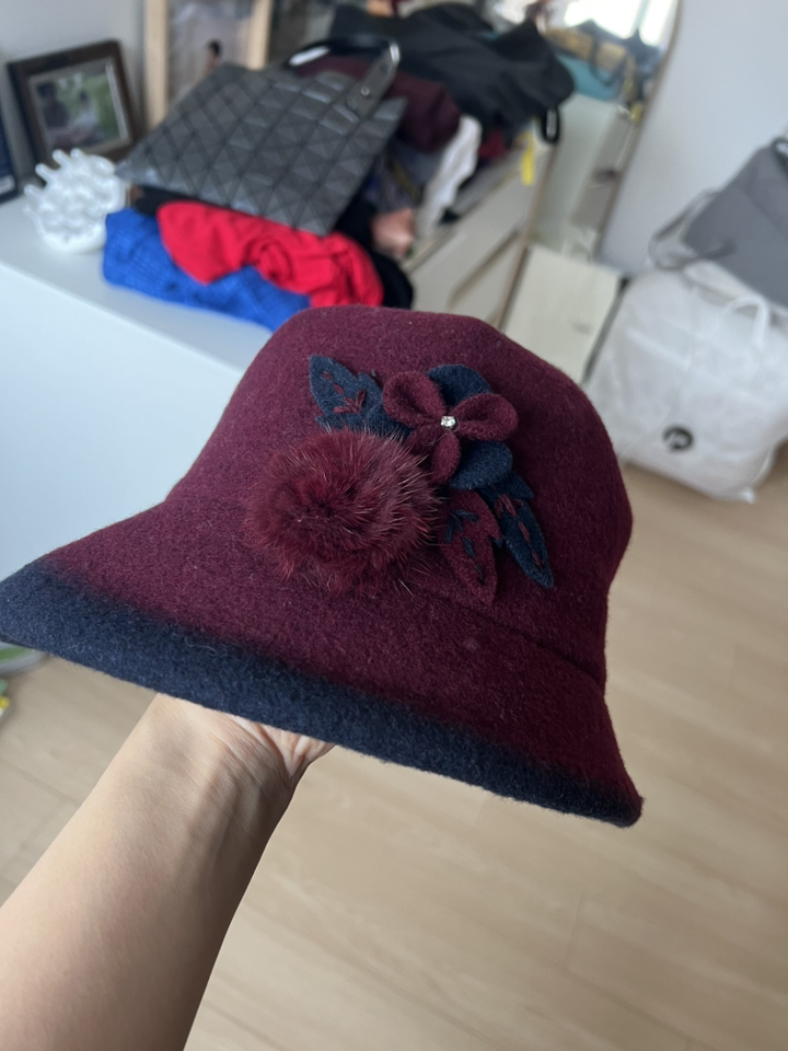 엄마짱 HF8563 밍크큰방울 꽃다지 벙거지 중년여성모자 엄마모자 미시모자 여성고급모자 여성가을겨울 울모자 여성겨울니트벙거지 데일리룩 페도라 연말선물