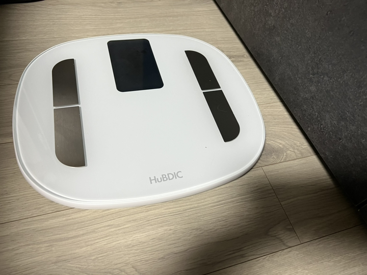 휴비딕 13 in 1 디지털 체지방 체중계 HBF-3200BT