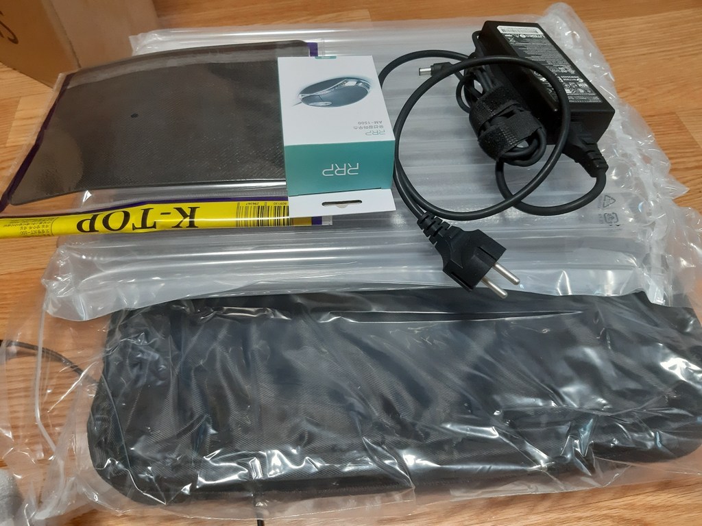 삼성 NT301V5A I5-//SSD/HD3000/156/WIN10