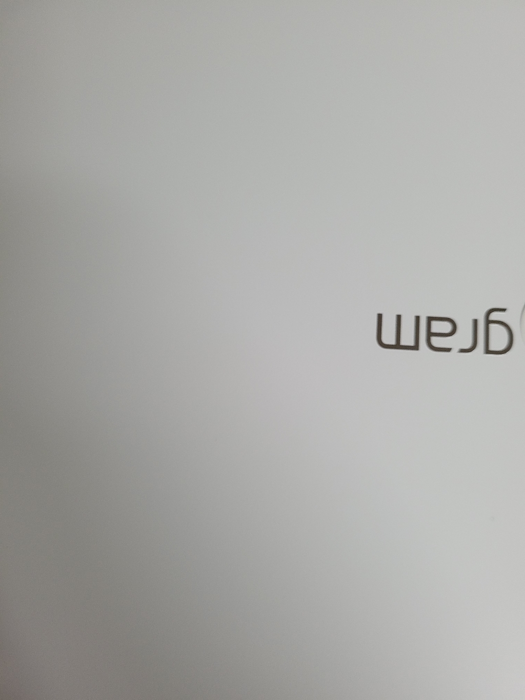 그램 14Z980 I5-8250U//SSD/UHD620/14/WIN10
