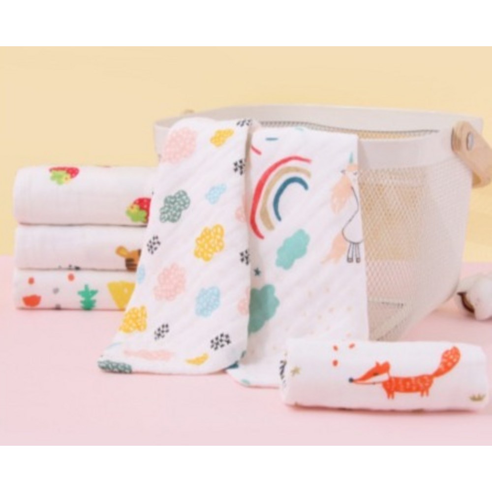 부드러움과 안전함으로 우리 아이 피부를 감싸는 다사바바 6겹 엠보 면 거즈 손수건