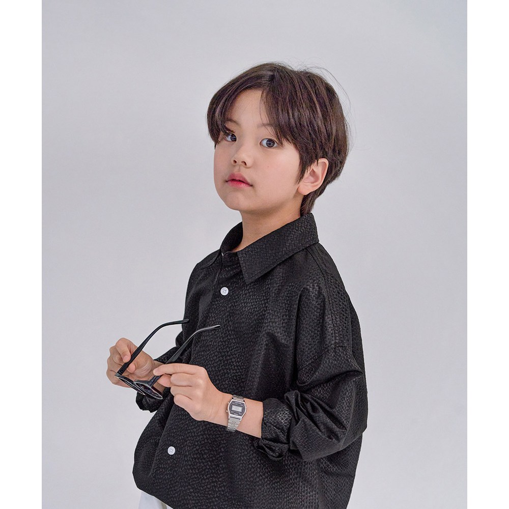 시원함과 스타일을 동시에! 베리클로젯 남아용 트레저 시어서커 오버핏 셔츠로 가을 패피 완성!
