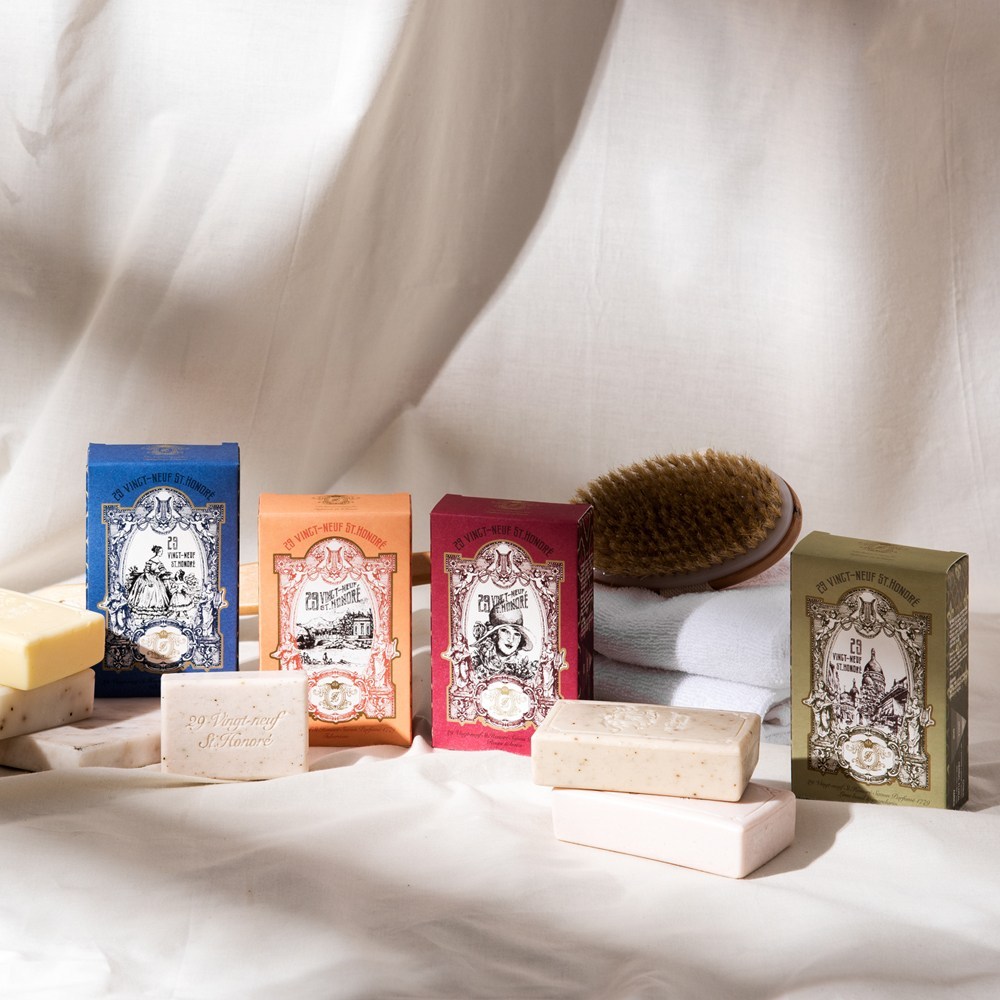 향기로운 영양으로 피부를 즐겁게 만드는 뱅네프생토노레 사봉 파퓨메 비누