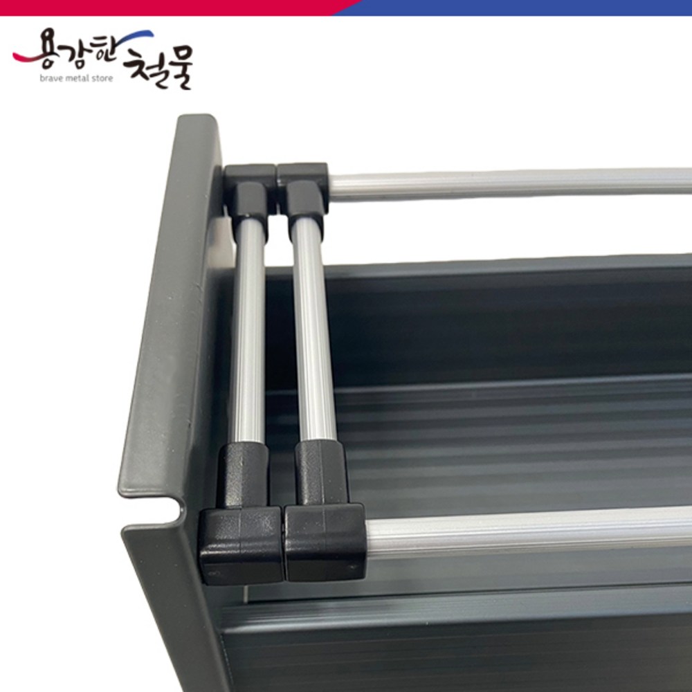 견고함과 실용성의 완벽 조화: 국산 LT망장 바닥용 언더레일