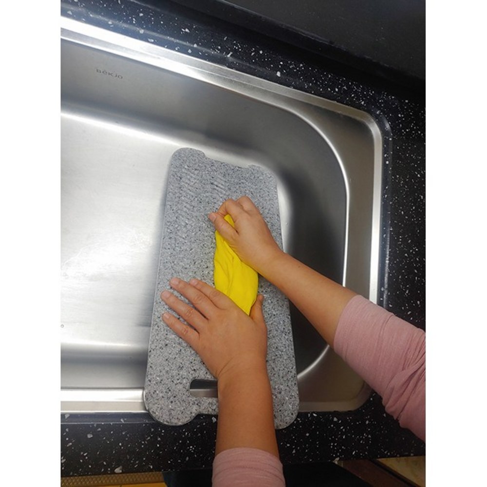 주방과 욕실, 공간 효율을 극대화하는 만능 싱크대 보조 연장 선반!