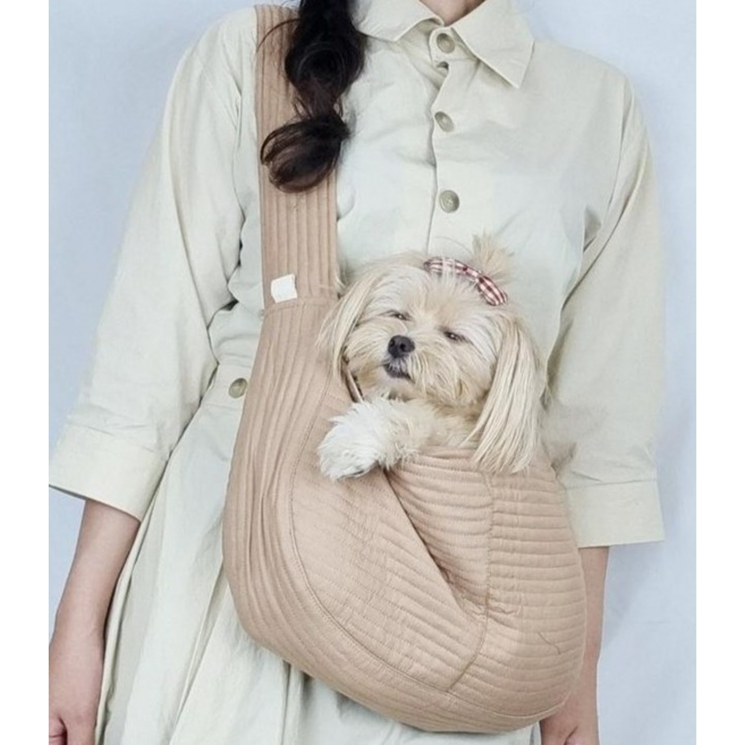 편안하게 반려견과 외출할 수 있는 슬링백