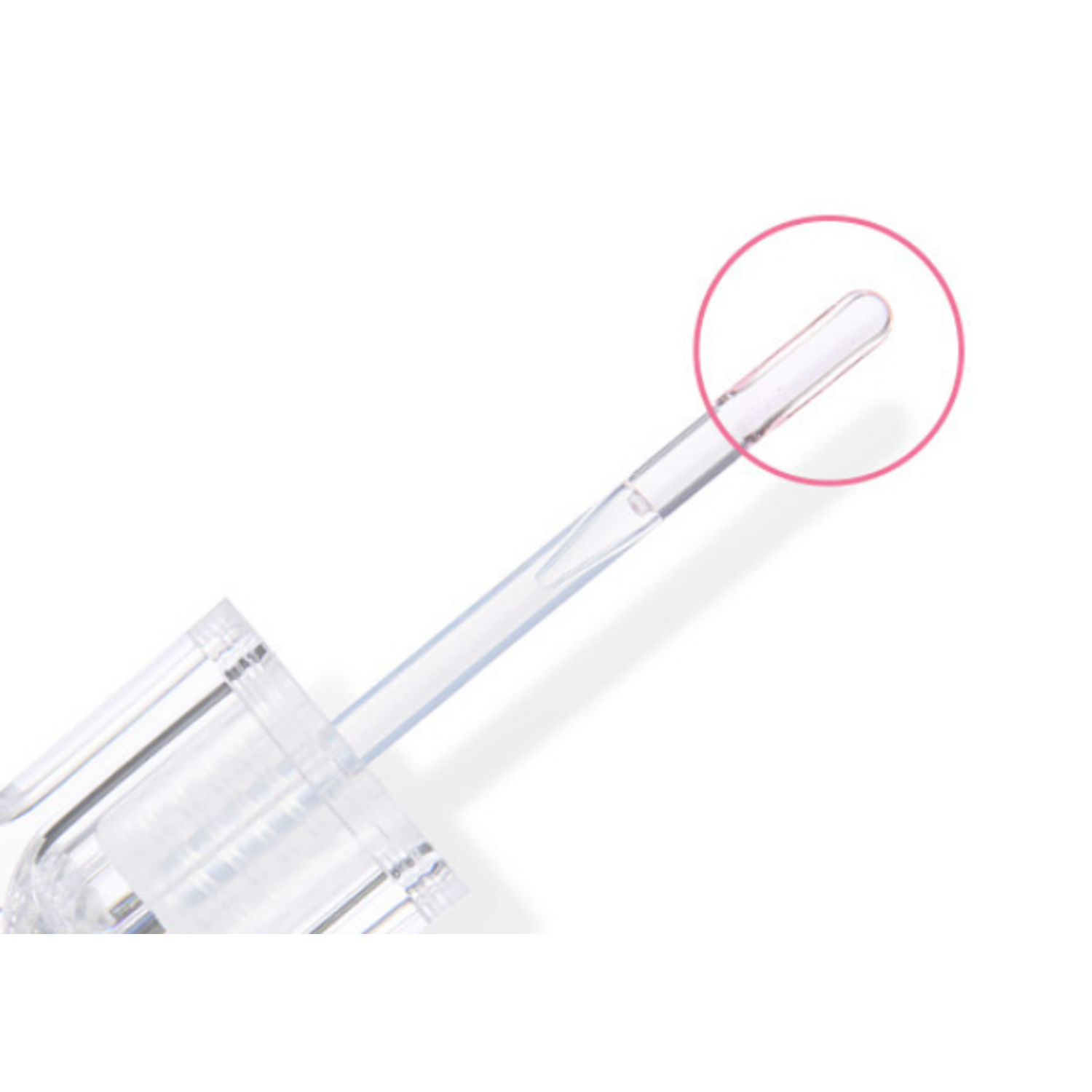 젊고 생기 넘치는 입술을 위한 볼륨 립 플럼퍼 맥시