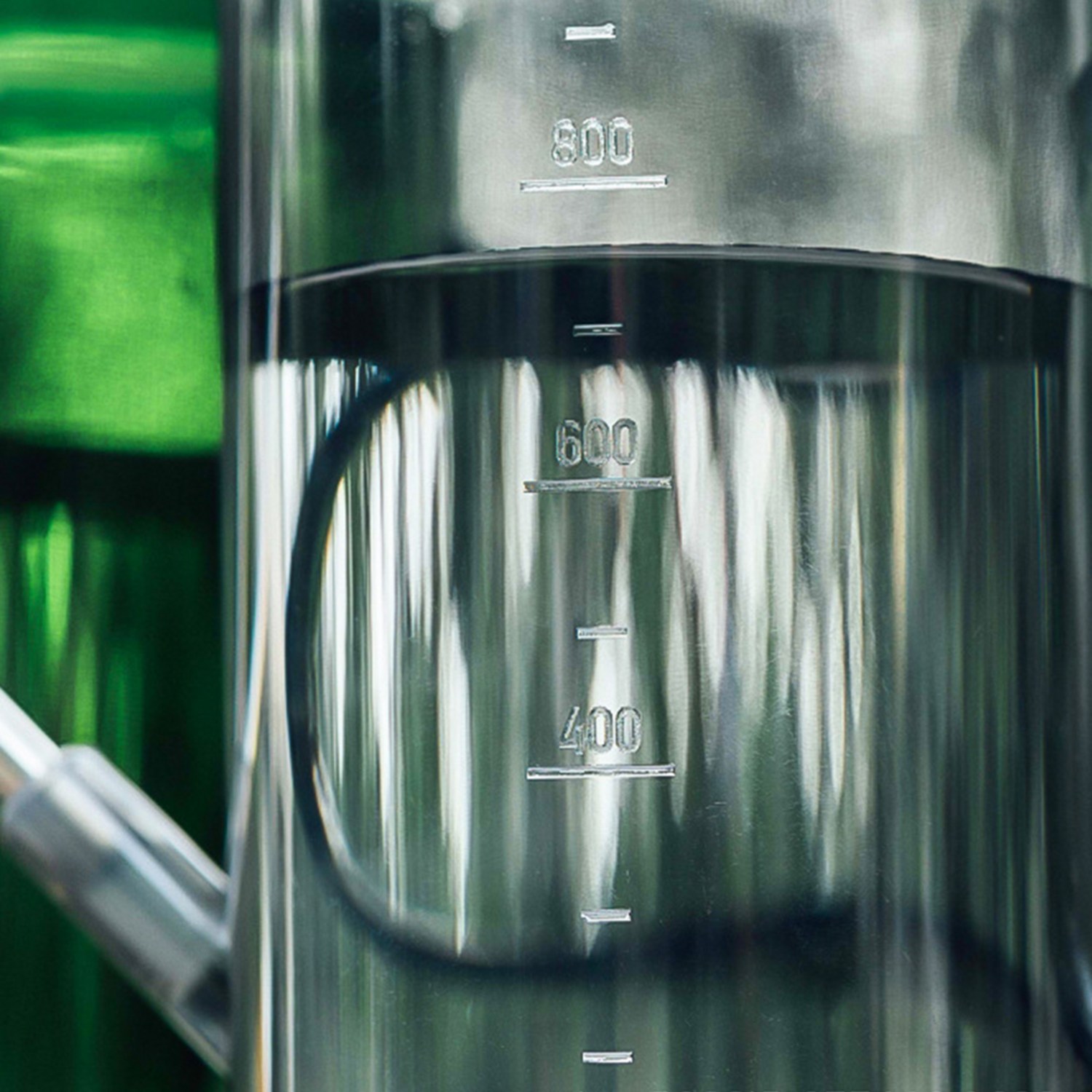 앙플랜트 모던 원예용 물조리개 롱타입: 실용적이고 미관적인 가정원 관리 도구