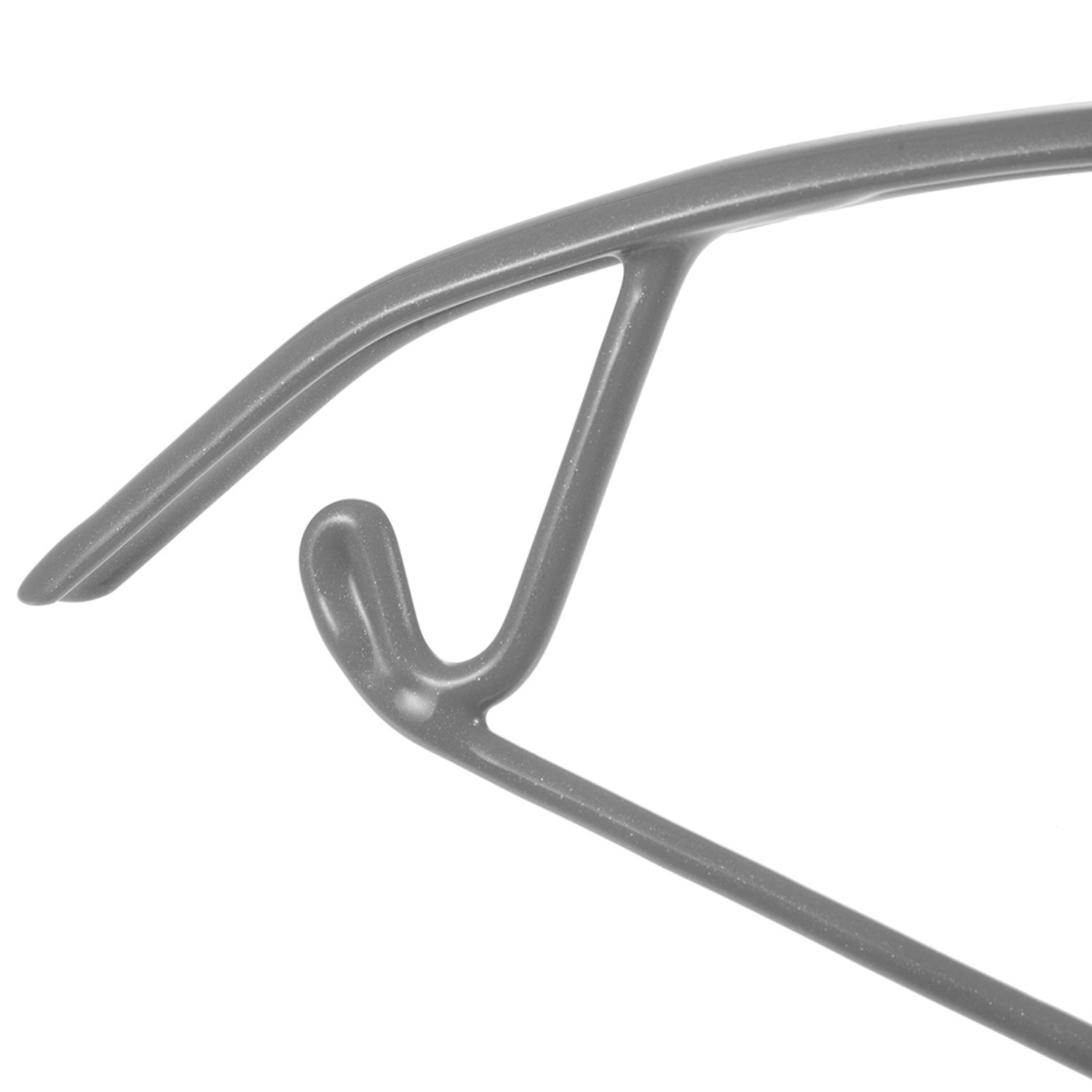 어깨 뿔 걱정 없이 깔끔한 옷장 관리하기