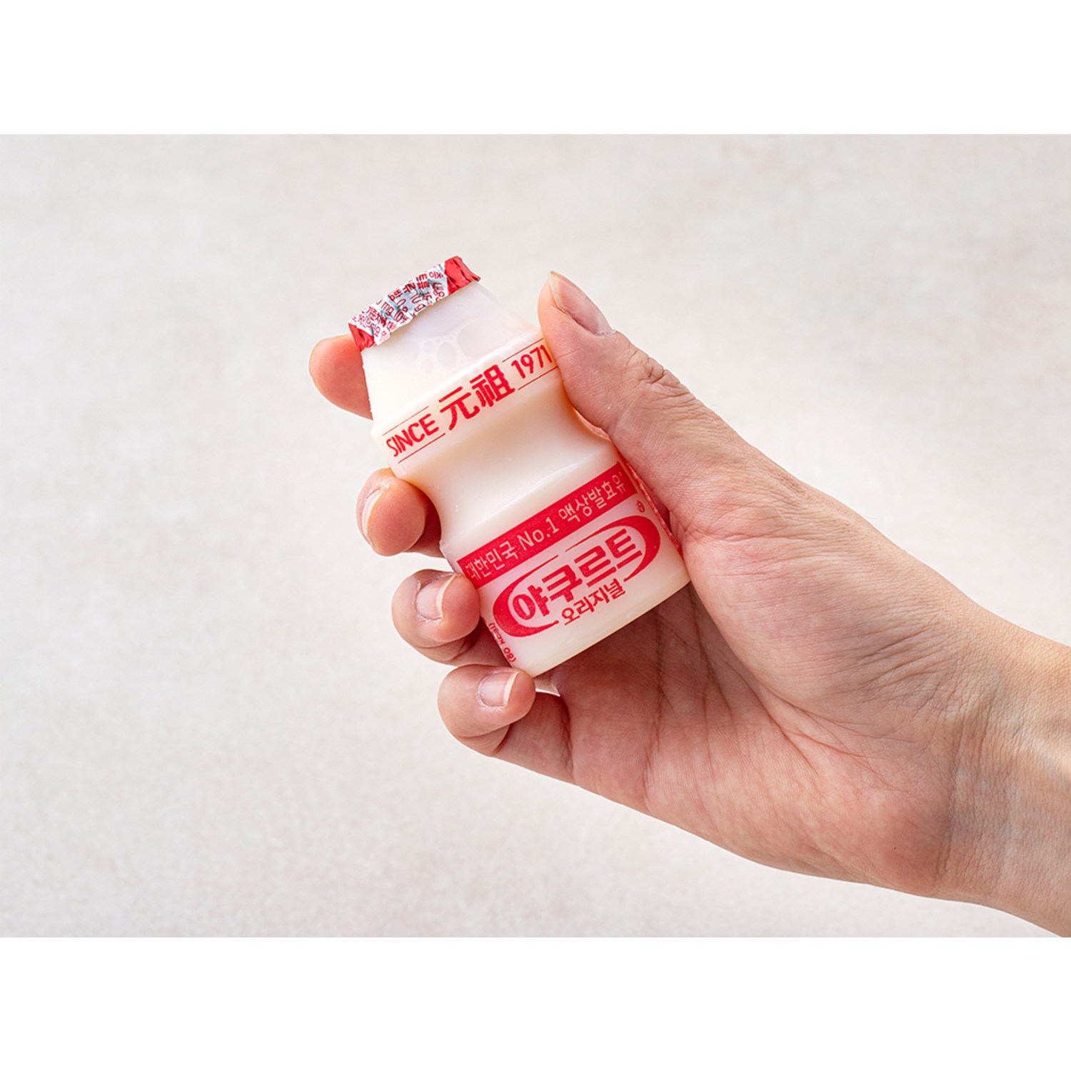 추억과 건강을 담은 달콤한 행복, hy 야쿠르트 오리지널