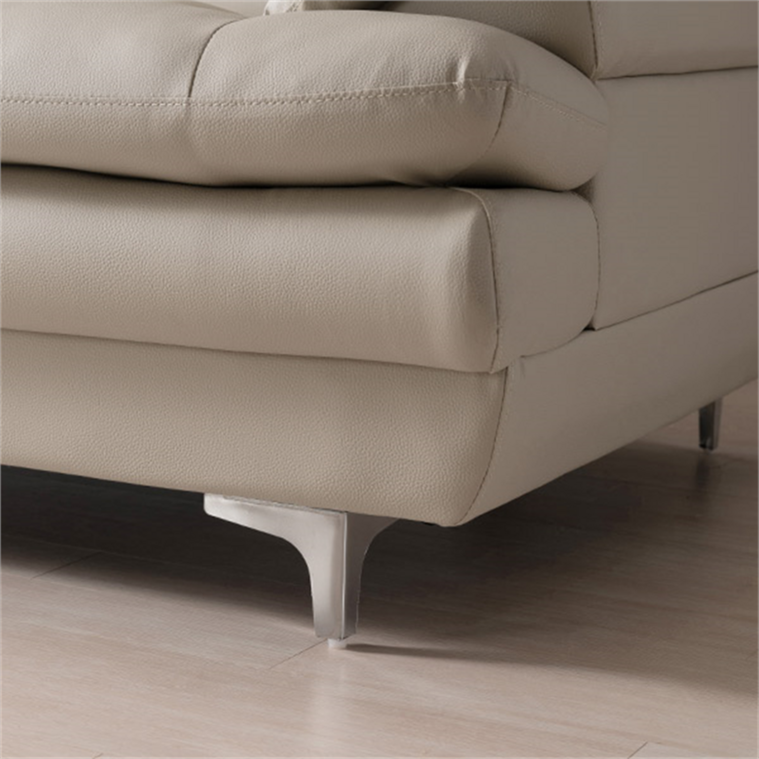 스타일과 편안함을 동시에 제공하는 소파