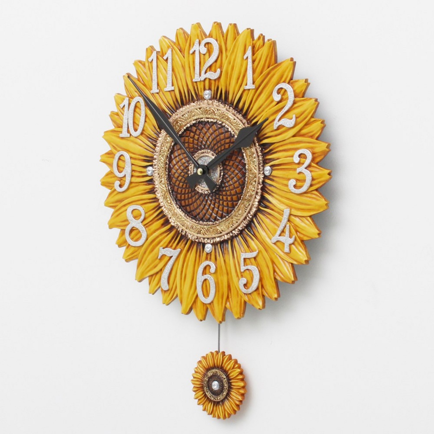 세련된 디자인과 실용성을 모두 갖춘 국산 엔틱 벽시계