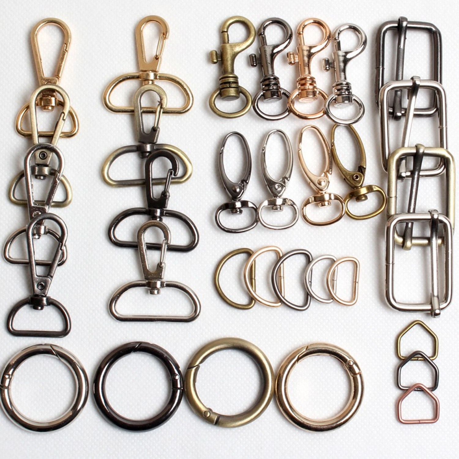 든든한 안심감! 필수 가방 액세서리: 가방고리