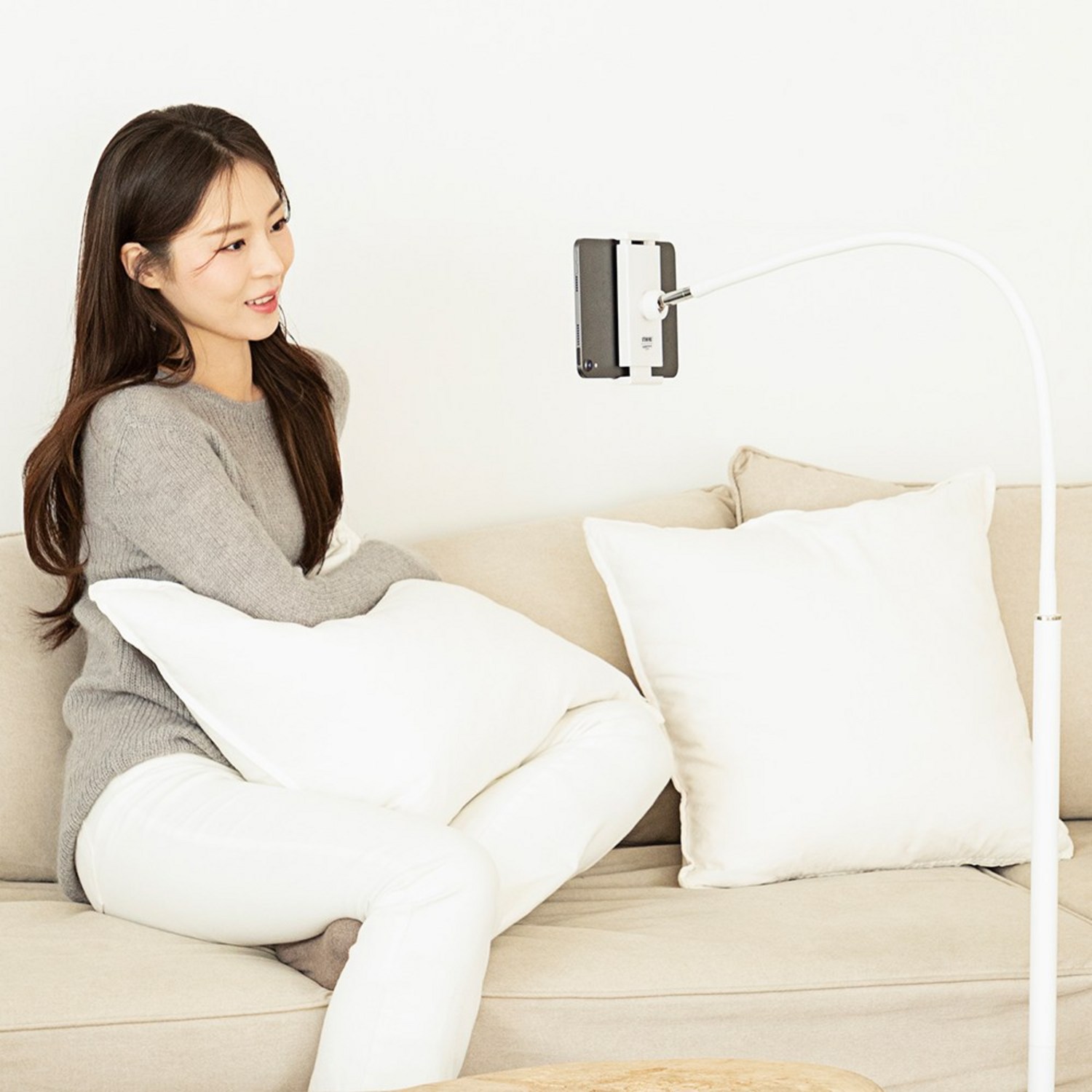 휴대 기기를 편안하게 위치시키는 최적의 솔루션