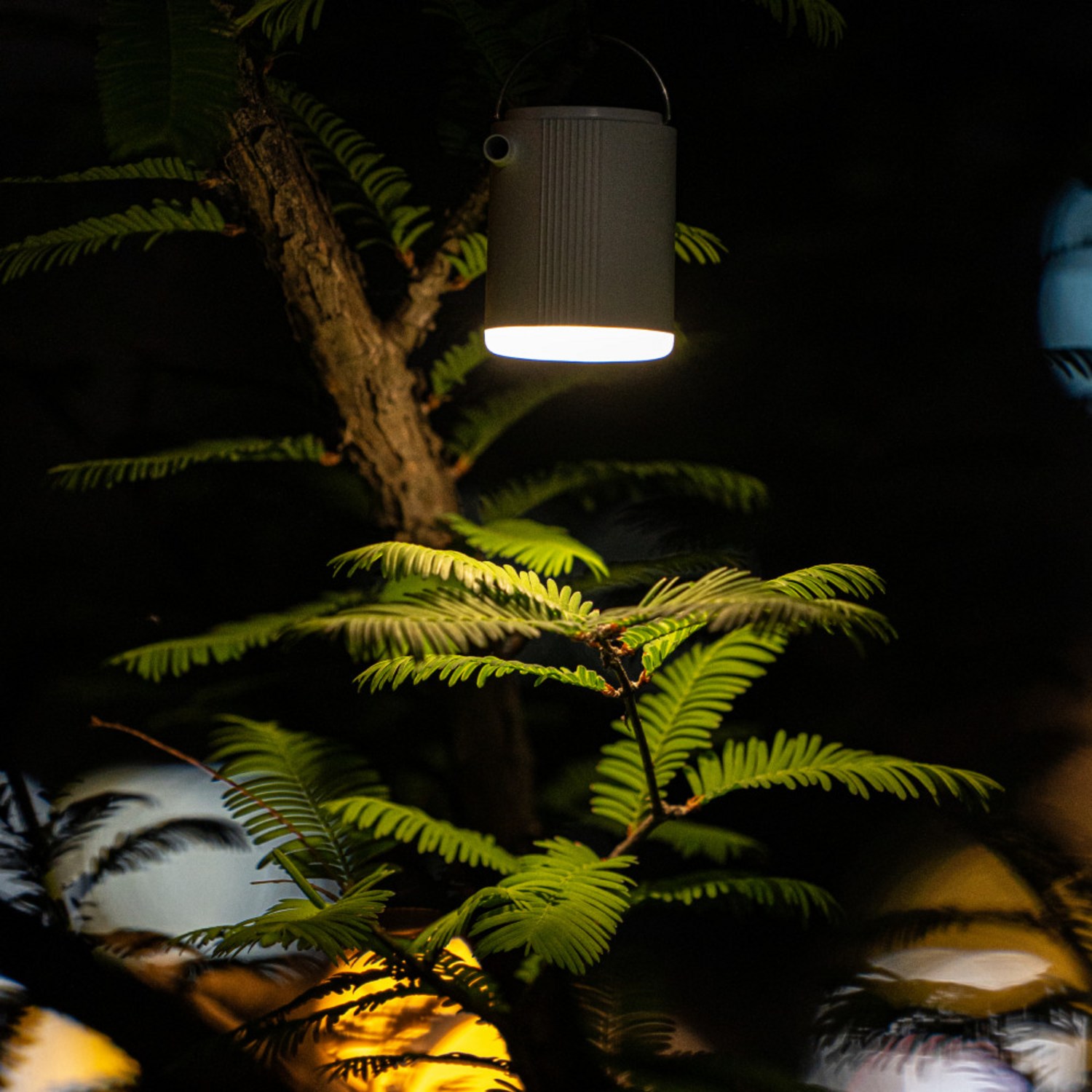 야외 애호가를 위한 휴대용 공기 주입기와 조명의 완벽한 조화