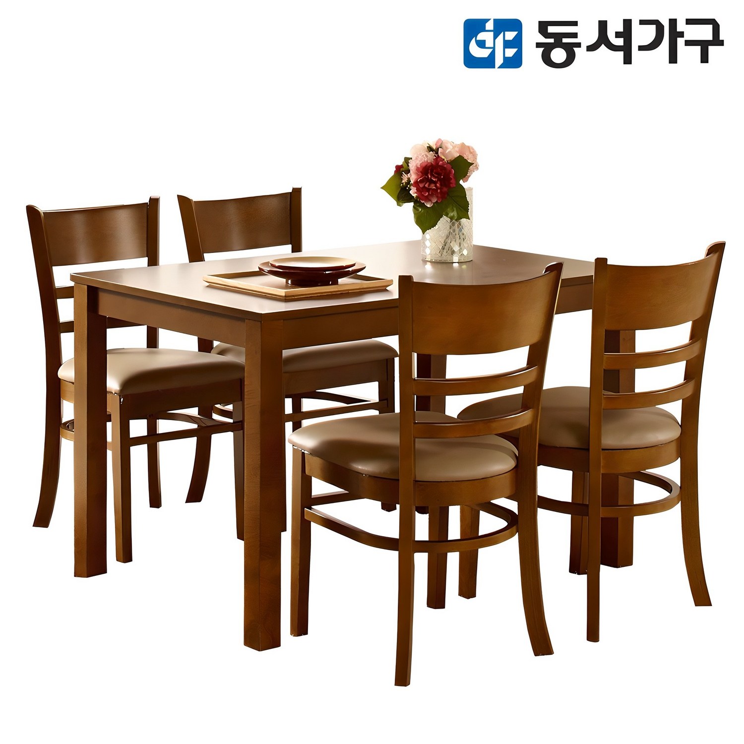 동서가구의 클래식 원목 4인 식탁 세트: 우아함과 내구성의 완벽한 조화