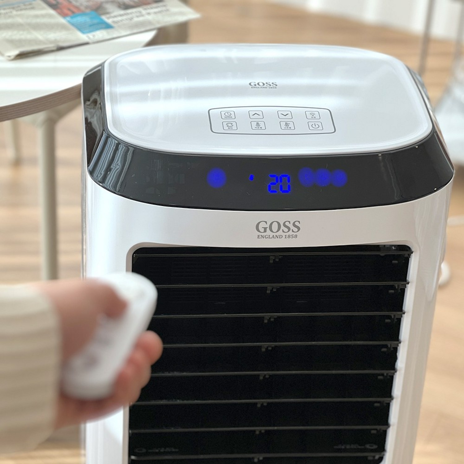 겨울 추위 녹이는 따스한 온기, 전기 PTC 온풍기로 아늑한 공간을 완성하세요