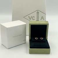 [공식 홈페이지 정품] Vancleef & Arpels 반클리프 아펠 스위트 알함브라 이어링 귀걸이 18K 옐로우 골드 오닉스 국내배송 빠른배송 선물포장 쇼핑백