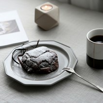 에라토 벨라 원접시, 그레이