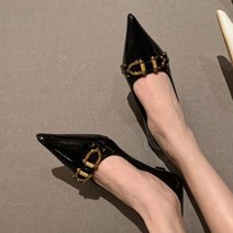 깔롱 스틸레토 금장 미들 힐 구두