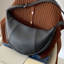 바이닐로 반달 숄더 크로스백