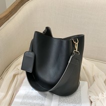 JCP 모던 소프트 버킷 숄더백