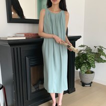 메리로지 민소매 플리츠 백트임 롱 원피스