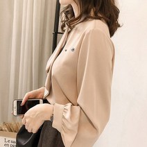 어썸풀 크리스틴 벌룬 진주코사지 블라우스