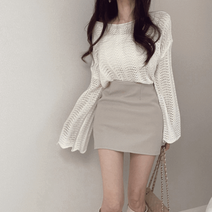 여리여리 뜨개 펀칭 물결 소매 루즈핏 니트