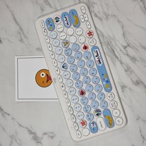 [오늘출발!!->내일도착] 담앤드솜 로지텍 K380 한글 자판 키스킨 커버 키 패치 영문 블루투스 키보드 한글 스티커 자판 컬러 파우치 가방 루프 커버 스킨 덮개, 03. 카툰, 러블리스카이 (한글자판)” class=”wr-img”></a></div></p></div></p></div></p></div><div class=
