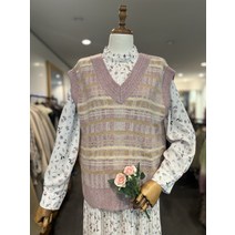 써스데이아일랜드 체크 자카드 베스트(T218MVT239W)(1272364)