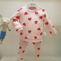 아가방 23 가을 겨울 베이비페어! 핑크 하트 깜찍 맨투맨 티셔츠 + 슬림 레깅스 상하세트! 실내복 이지만 슬리퍼존 외출복으로 아주 괜찮지 상하복! 놀이복은 환하게 깜찍하게