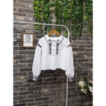 에스닉 꽃자수 크롭 블라우스