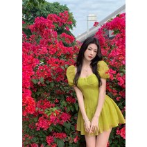 XINHUA 프렌치 스퀘어 칼라 버블 슬리브 주름 허리 얇은 드레스 ZB-250248