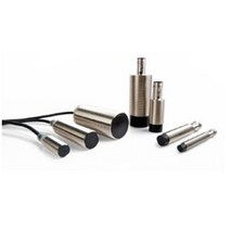 오므론 근접센서 E2B-M18LS08-WP-C1 2M