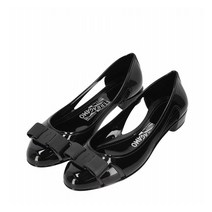 페라가모 22FW 여성 바라 젤리 플랫슈즈 (VARA JELLY NERO 0726363)