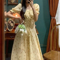 돌잔치복장 결혼식하객룩여자 러플 레이스 업 스퀘어 넥 플로럴 프린트 우아하고 시크한 스위트 모리 스타일 미디 드레스 여성 여름 캐주얼 반팔 슬림