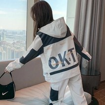 vsyoy 2022 년 여름 새로운 한국어 버전의 레저 툴링 스포츠 정장 여성 투피스 패션 느슨한 얇은 외국 스타일 여성 의류