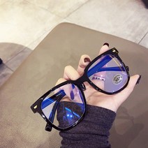 굵은테 검정안경테 남큰얼굴 날씬해 보이는 민낯안경테 도수맞추기 블루라이트방지평광경녀