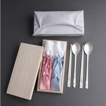 은수저선물세트 수복학 금부 손조각 은수저2벌 99% 24K 명절선물세트 금도금 부모님생신선물 선물용 퇴직자선물 창립기념품 결혼예물, 2p, 실버보자기