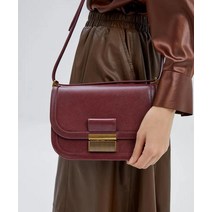 찰스앤키스 샬롯 두부백 CHARLES&KEITH CK2-80781400 메탈Cross 스퀘어백