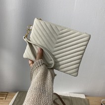 브이 손목 스트랩 클러치 파우치 지갑 손가방 미니 클러치백