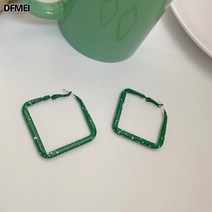 S925 실버 바늘 ing 바람 광장 녹색과 흰색 귀걸이 패션 성격 크리 에이 티브 거리 촬영 떨어지는 기름 귀걸이 H4274