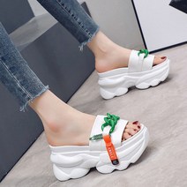 ﻿체인 버클 장식 통굽 8cm 키높이 슬리퍼