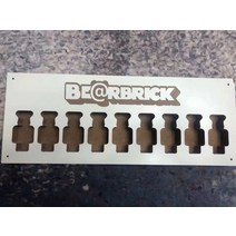 베어브릭 100% 케이스 장식장